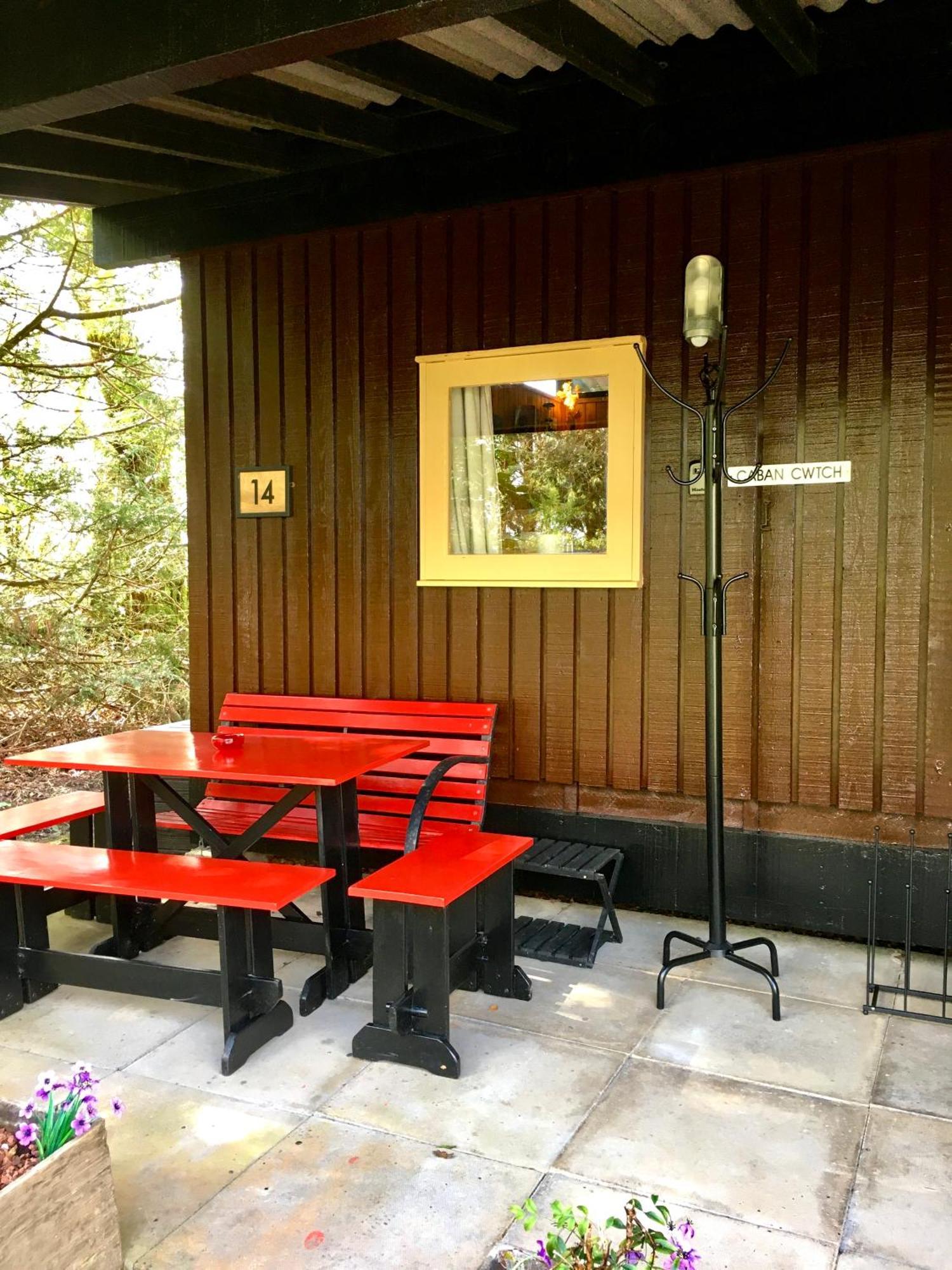 Caban Cwtch Villa Cenarth Exteriör bild